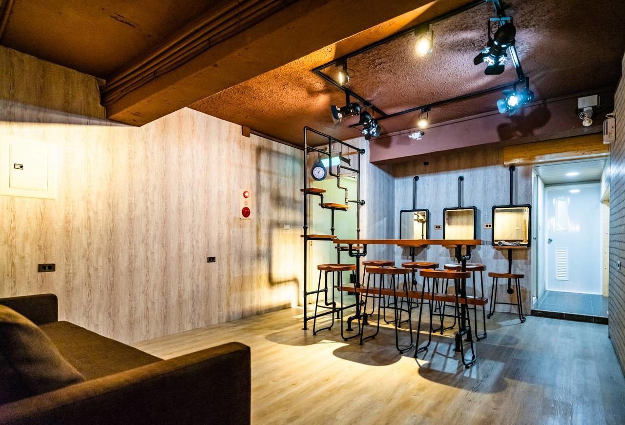 Start Hotel Гаосюн Екстер'єр фото