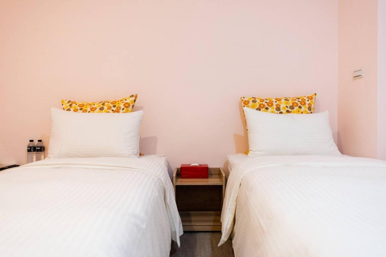 Start Hotel Гаосюн Екстер'єр фото